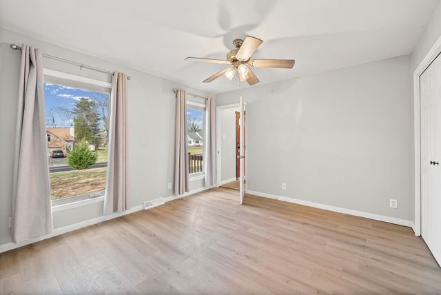 3012 Cox Mill Rd, Hopkinsville, KY 42240