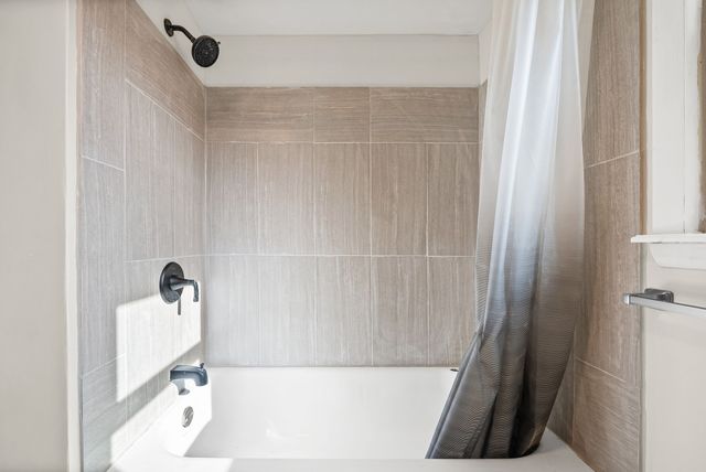 3012 Cox Mill Rd, Hopkinsville, KY 42240