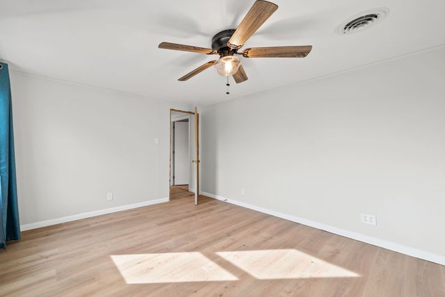 3012 Cox Mill Rd, Hopkinsville, KY 42240