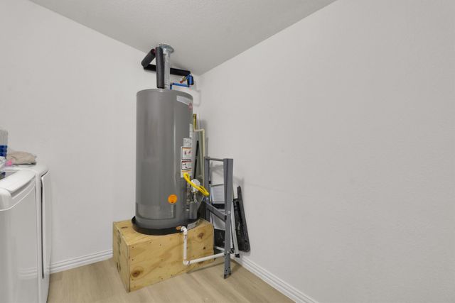 1208 Hansboro Avenue, Dallas, TX 75224