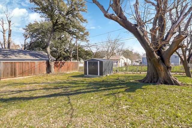 1208 Hansboro Avenue, Dallas, TX 75224
