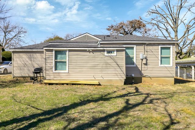 1208 Hansboro Avenue, Dallas, TX 75224