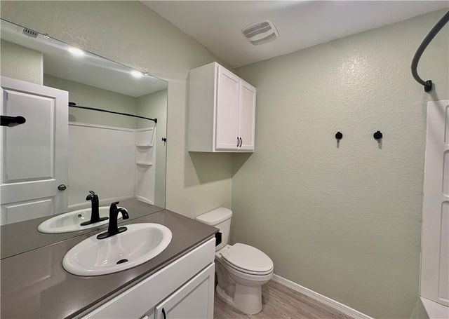 1109 Demeter Dr, Portland, TX 78374