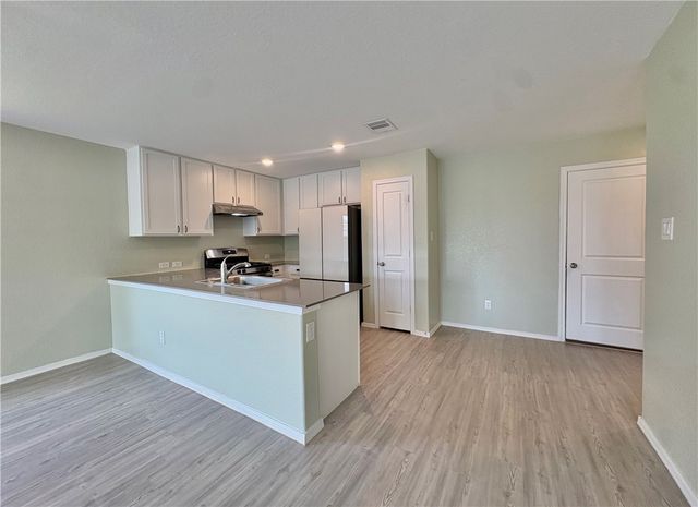 1109 Demeter Dr, Portland, TX 78374