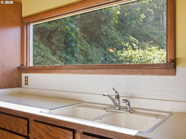 1829 IRVING Ave, Astoria, OR 97103