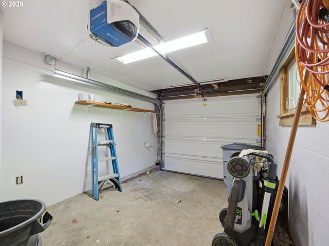 1829 IRVING Ave, Astoria, OR 97103