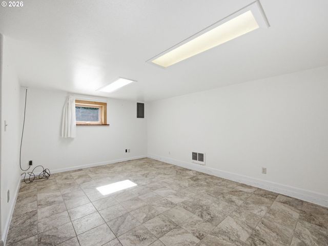 1829 IRVING Ave, Astoria, OR 97103