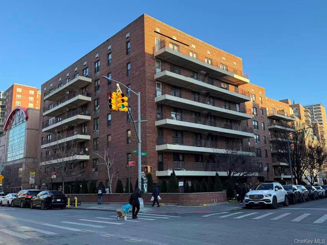 13710 Franklin Avenue L2, Flushing, NY 11355