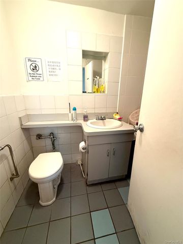 13710 Franklin Avenue L2, Flushing, NY 11355