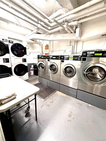 13710 Franklin Avenue L2, Flushing, NY 11355