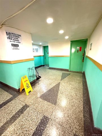 13710 Franklin Avenue L2, Flushing, NY 11355