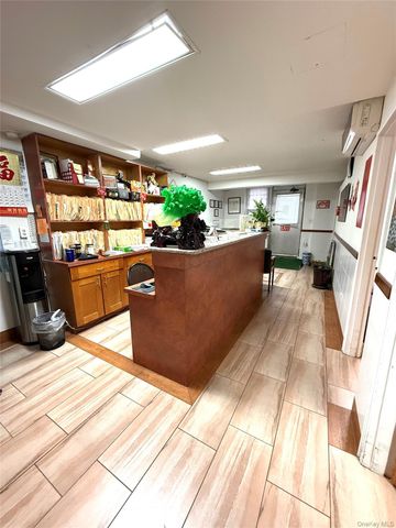 13710 Franklin Avenue L2, Flushing, NY 11355