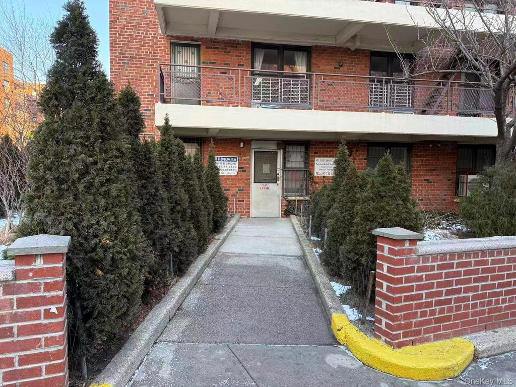 13710 Franklin Avenue L2, Flushing, NY 11355