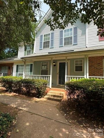 6311 Windsor Gate Lane, Charlotte, NC 28215