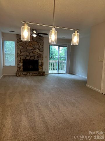 6311 Windsor Gate Lane, Charlotte, NC 28215
