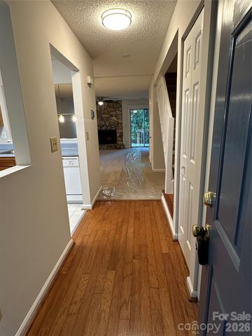 6311 Windsor Gate Lane, Charlotte, NC 28215