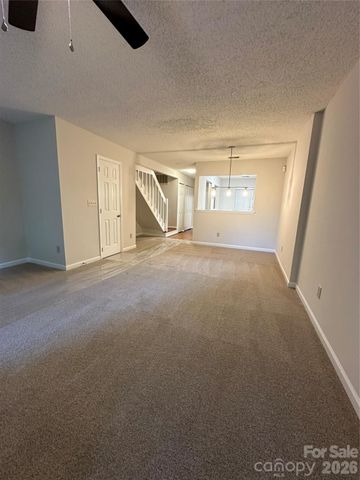 6311 Windsor Gate Lane, Charlotte, NC 28215
