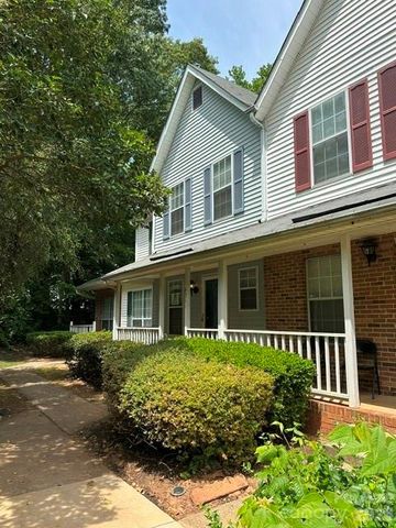 6311 Windsor Gate Lane, Charlotte, NC 28215