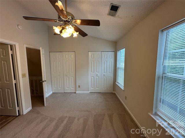 6311 Windsor Gate Lane, Charlotte, NC 28215
