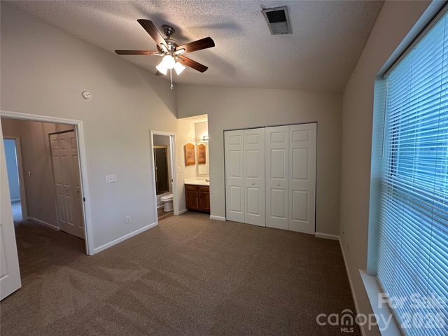 6311 Windsor Gate Lane, Charlotte, NC 28215