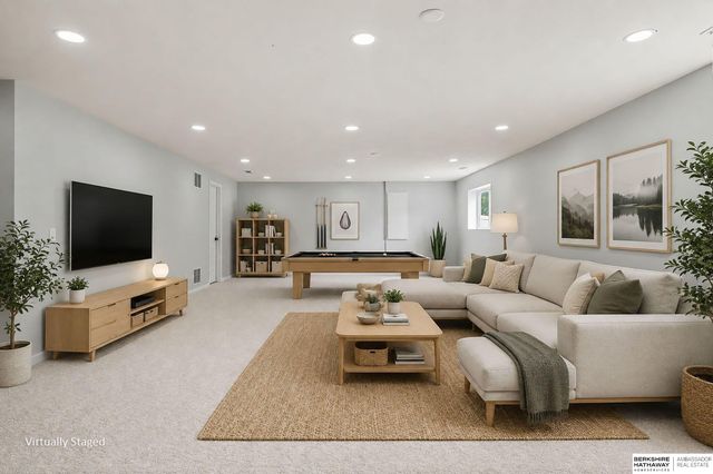 2311 Glacier Drive, Papillion, NE 68046