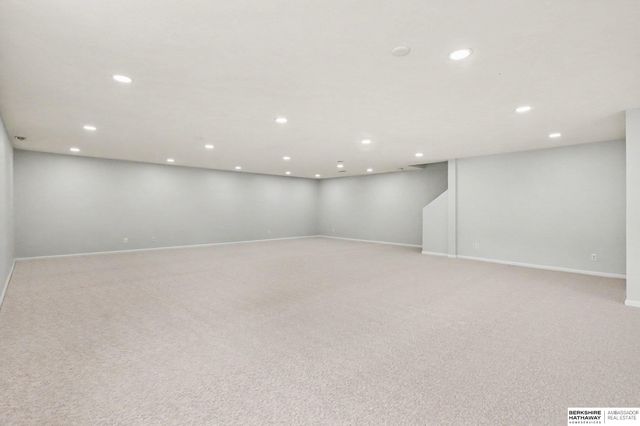 2311 Glacier Drive, Papillion, NE 68046