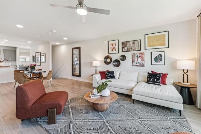 10350 Blue Bluff RD 19105, Austin, TX 78724