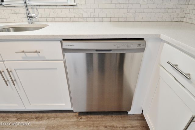 8 Colonial Court, Jackson, NJ 08527