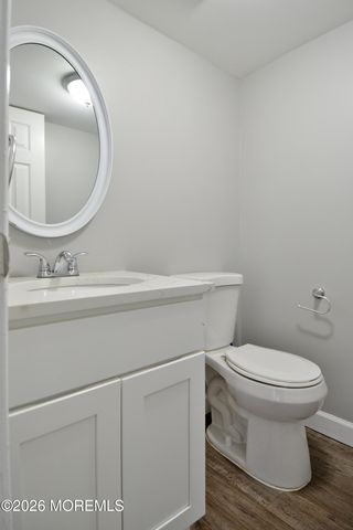 8 Colonial Court, Jackson, NJ 08527