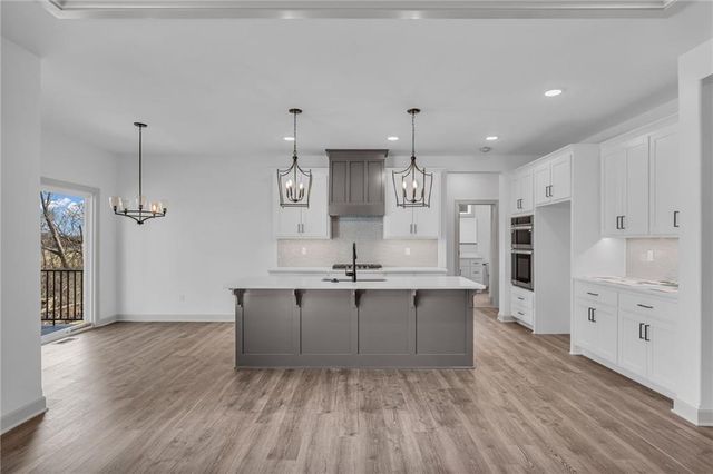 14033 S Landon Street, Olathe, KS 66061