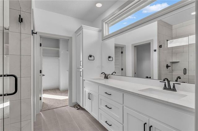 14033 S Landon Street, Olathe, KS 66061