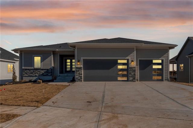 14033 S Landon Street, Olathe, KS 66061