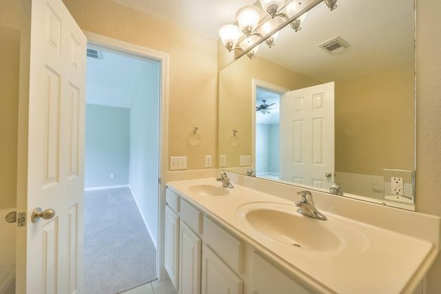 21115 Amber Crossing Drive, Richmond, TX 77406