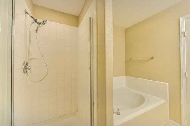 21115 Amber Crossing Drive, Richmond, TX 77406