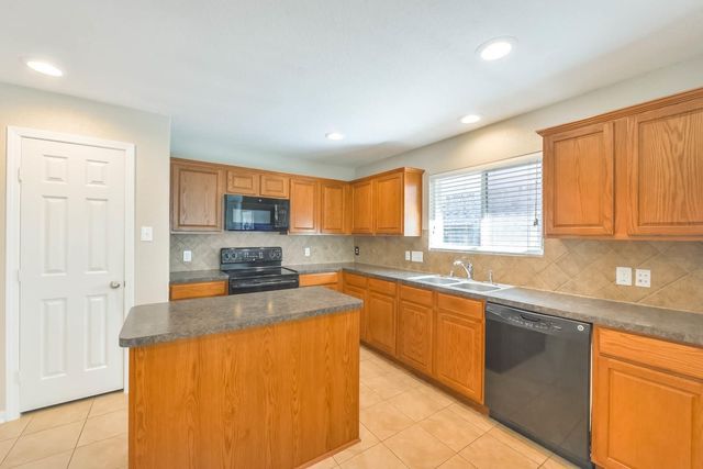 21115 Amber Crossing Drive, Richmond, TX 77406