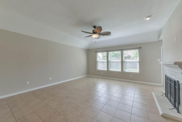 21115 Amber Crossing Drive, Richmond, TX 77406