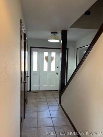 2911 E Augusta Avenue, Muskogee, OK 74403