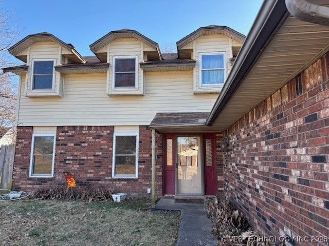 2911 E Augusta Avenue, Muskogee, OK 74403