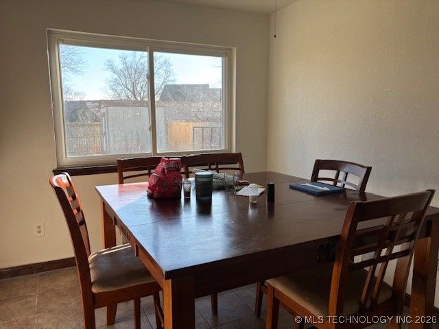 2911 E Augusta Avenue, Muskogee, OK 74403