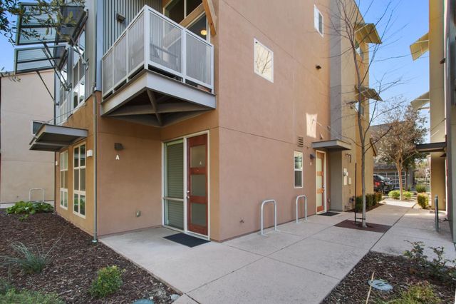 2746 5th St, Davis, CA 95618