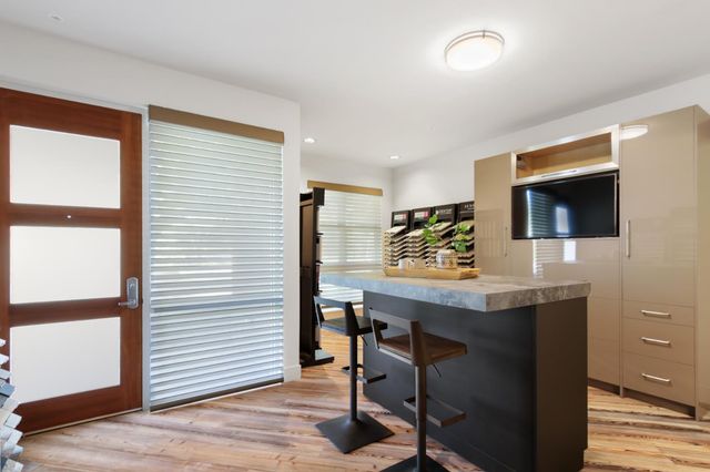 2746 5th St, Davis, CA 95618