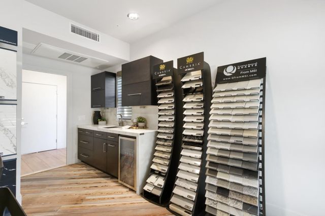 2746 5th St, Davis, CA 95618