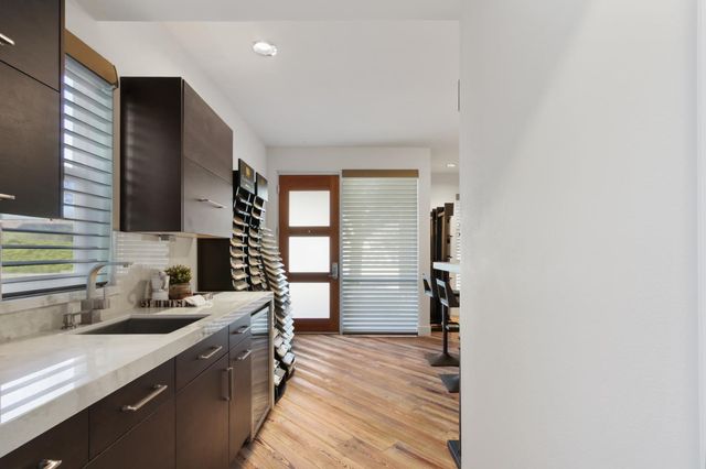 2746 5th St, Davis, CA 95618