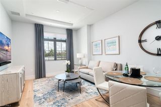 101 8th ST S # 205, Naples, FL 34102