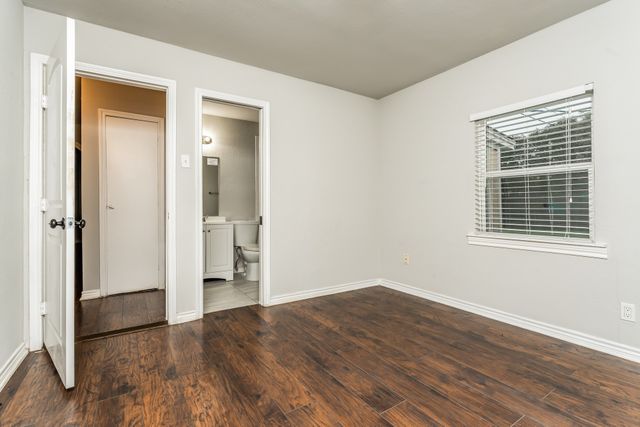 11517 Fernald Avenue, Dallas, TX 75218