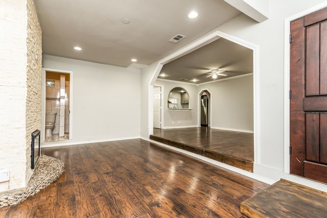 11517 Fernald Avenue, Dallas, TX 75218
