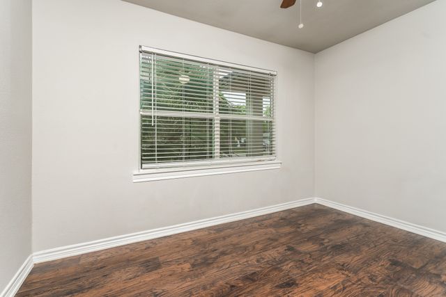 11517 Fernald Avenue, Dallas, TX 75218
