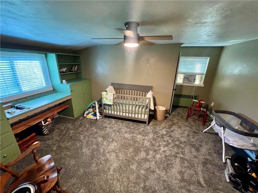Image 17 of property listing at 129 Upland Dr, Neshannock Twp, PA 16105