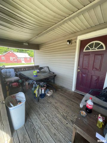 300 E COLLEGE Street, Carbondale, IL 62901