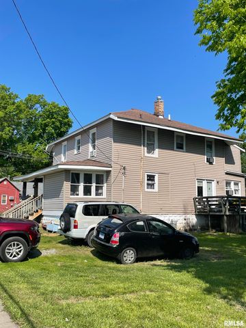 300 E COLLEGE Street, Carbondale, IL 62901